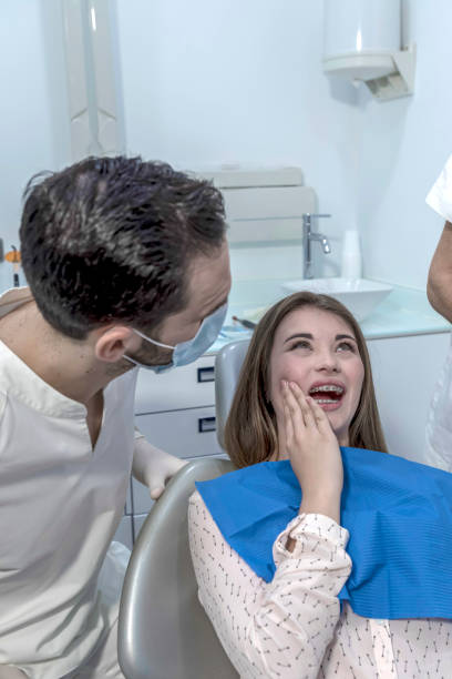  Sleepy Hollow, WY Emergency Dentist Pros
